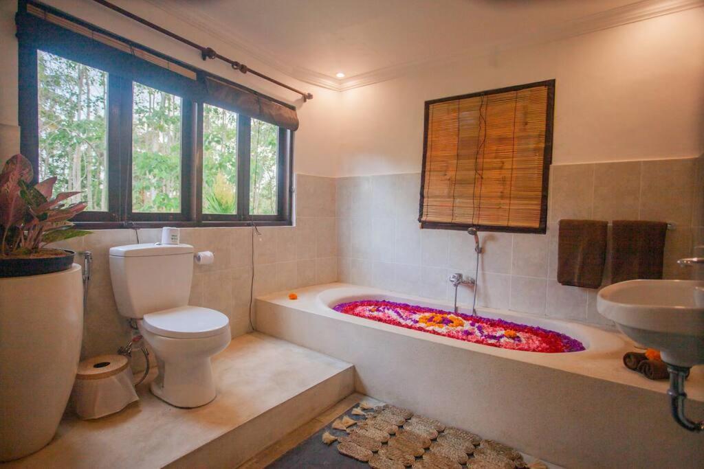 Huge W/ Pool And Spectacular Rooftop Patio! * Ubud